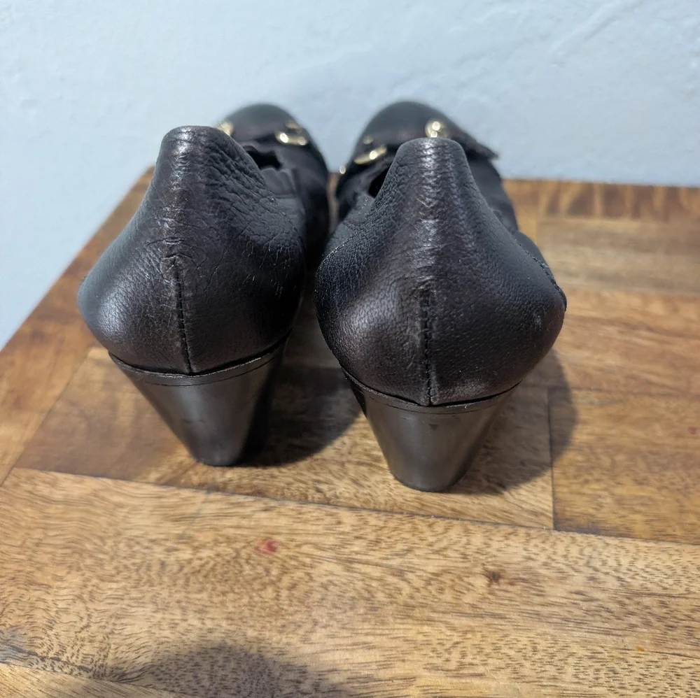 AGL Attilio Giusti Leombruni Bronze‎ Black Leather Buckle Pumps Size 38.5/8.5